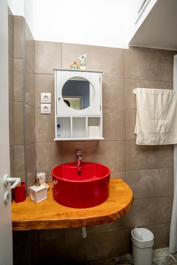 Casa De Colores En Corfu! Apartment *
